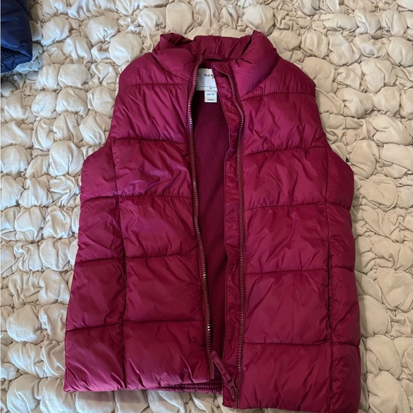 Kids Puffer Vest - Maroon - Old Navy - Picture 1 of 5